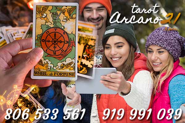 Opiniones de los usuarios referente a la cartomancia de los Arcanos Opiniones de los usuarios referente a la cartomancia de los Arcanos